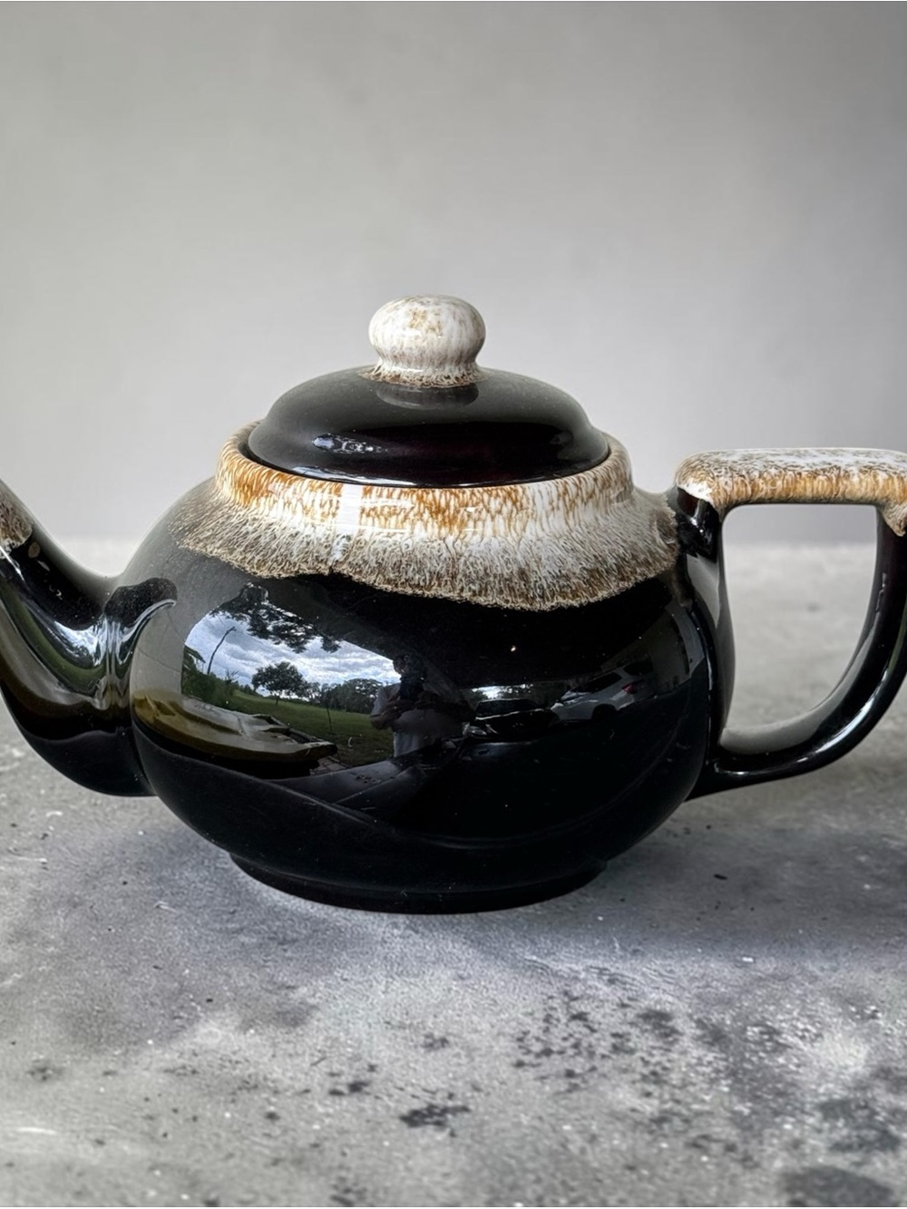 Vintage Brown Ceramic Teapot with Cream Handle and Lid - Picture 2 of 3